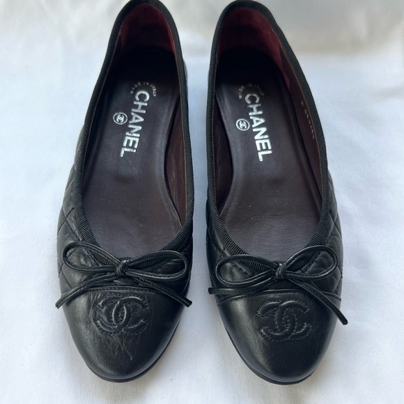 Chanel iconic Quilted Lambskin Ballet Flats - Picture 1 of 12